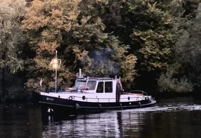 Muiden/NL Schlepper 3