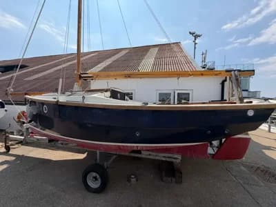 1990 Cornish Crabbers Shrimper 19 Boat for Sale in Poole 2