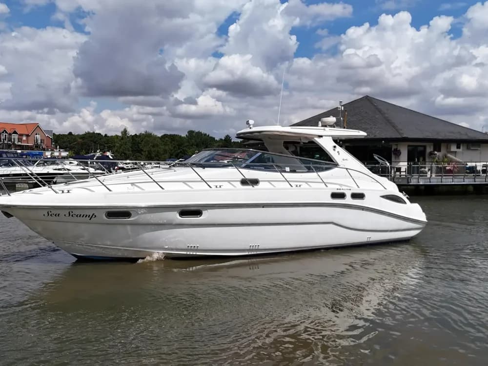 1999 Sealine S41 Sports Cruiser Boat for Sale in Lincoln