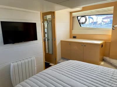 2014 Prestige 500 S Boat for Sale in Plymouth 3