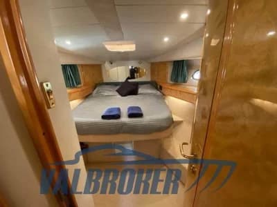 Princess Yachts - 470 Fly 3