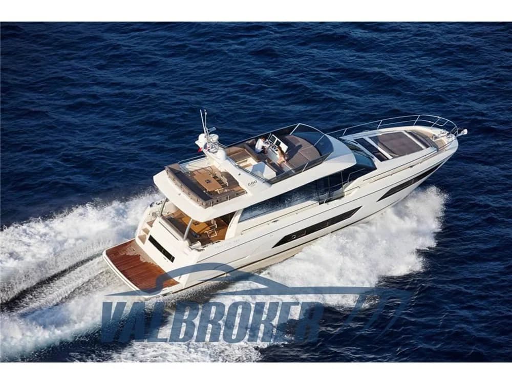 Prestige - 680 Fly