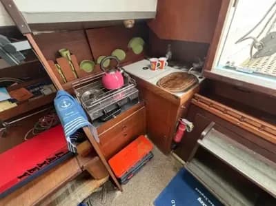 1978 Thames Marine Mirage 28 Boat for Sale in Tollesbury Marina 3