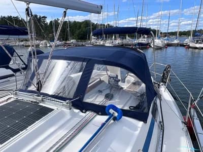 Bavaria 37 3