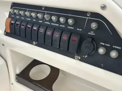2004 Boston Whaler 255 Conquest Boat for Sale in Portchester 3