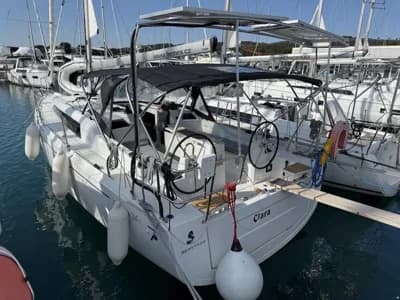 Beneteau Oceanis 34.1 2