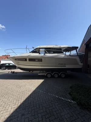 Jeanneau NC 9 2