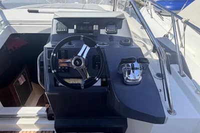 2018 Beneteau Flyer 8.8 SUNdeck 3