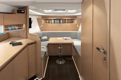 Sealine S335 3