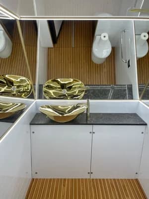 2026 Houseboat Holiday Sun Deck 47 3