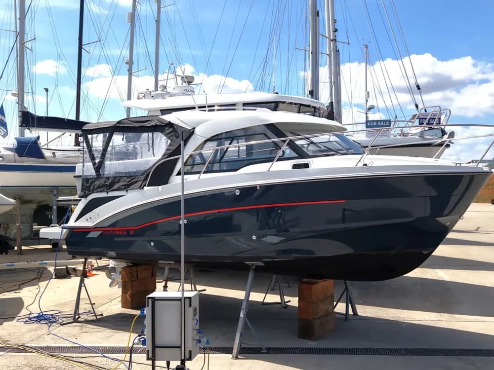 2021 Beneteau Antares 8 Boat for Sale in Hamble