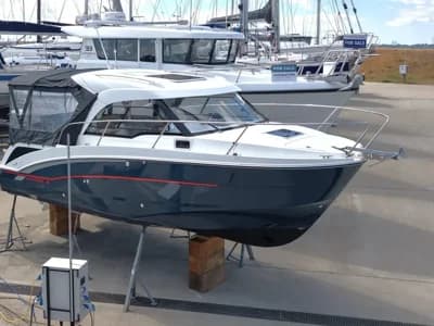 2021 Beneteau Antares 8 Boat for Sale in Hamble 2