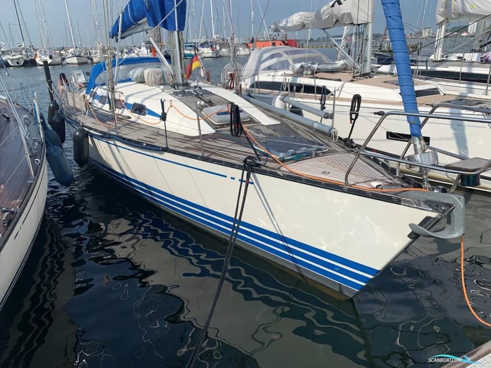 X-Yachts 442