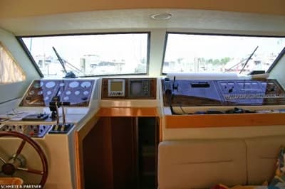 1997 Raffaelli 38 typhoon fly 3