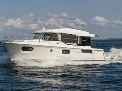 2026 Beneteau Swift Trawler 41 Sedan Boat for Sale in Ipswich 2