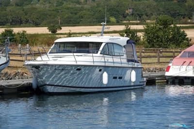 Nimbus 405 Coupe 2
