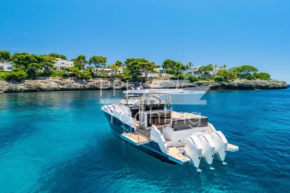 2021 Jeanneau Cap Camarat 12.5 WA | 12m