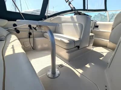 2001 Sea Ray 240 Sundancer Boat for Sale in Weymouth Marina 3