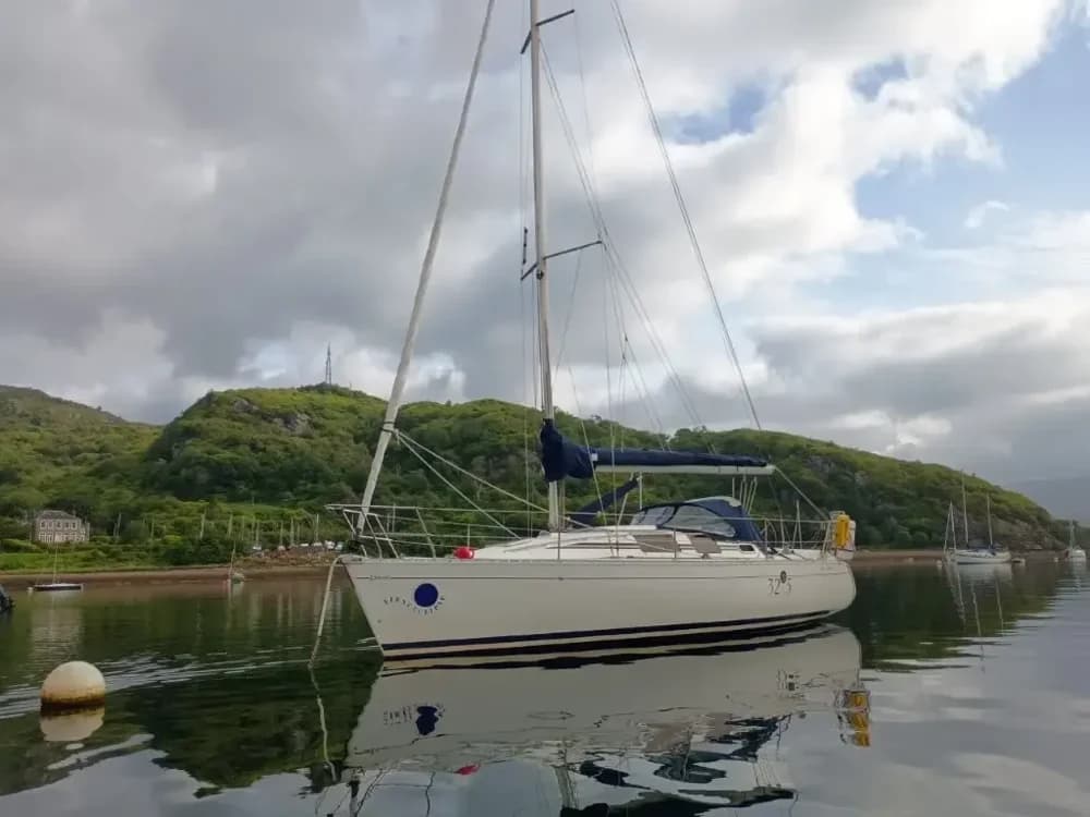 1990 Beneteau First 32s5 Boat for Sale in Ardrossan
