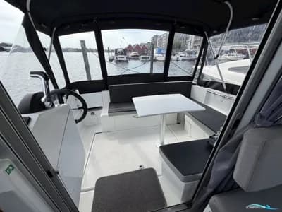 Jeanneau 795 Merry Fisher 3