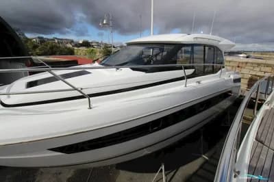 Jeanneau NC 33 3