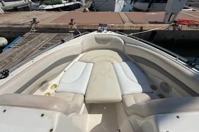 2005 Chaparral Sunesta 254 | 8m 3