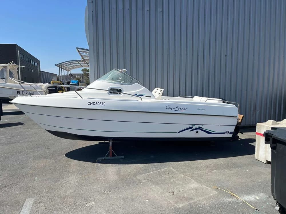 B2 Marine CAP Ferret 552 CC