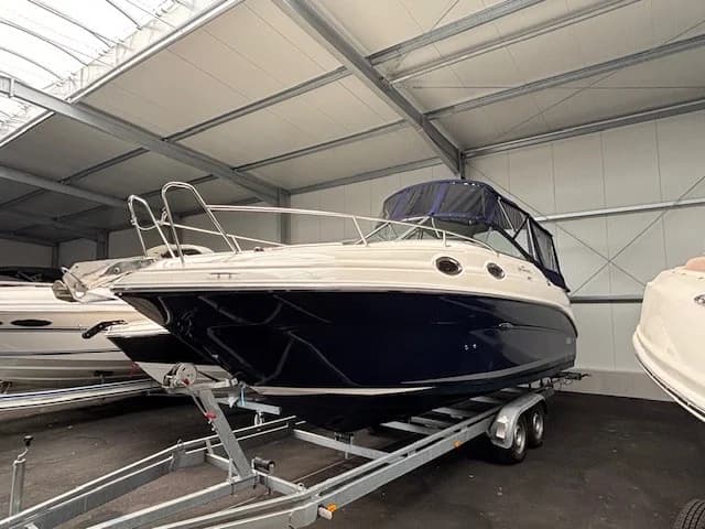 Sea Ray 255 Sundancer - Kommission