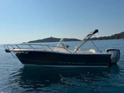 White Shark 226 2