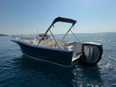 White Shark 226 3