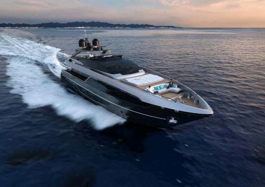 Riva 100 Corsaro