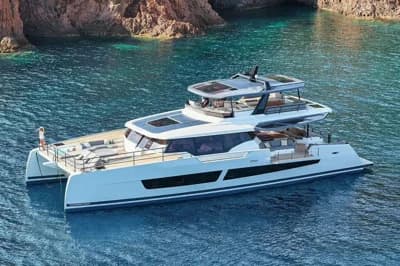 Fountaine Pajot Power 80 2