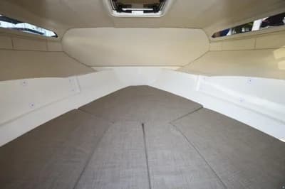 Bayliner VR5 CU 3