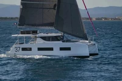 Aventura 37 3