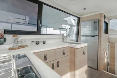 Aventura 37 3