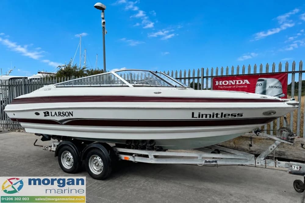 2006 Larson LXi 208 | 6m