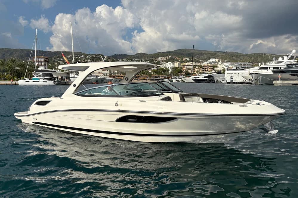 2017 Sea Ray SLX 350 | 10m