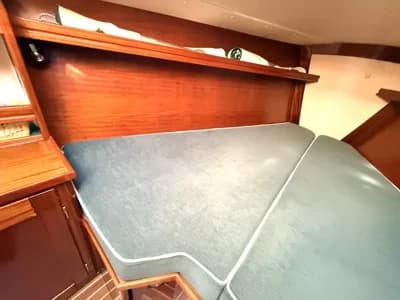 2000 Hanse 371 Boat for Sale in Poole 3