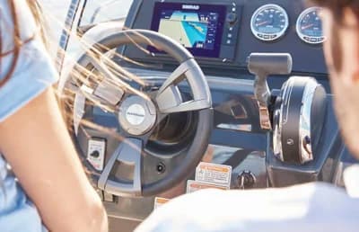 2025 Quicksilver Activ 605 Open 3