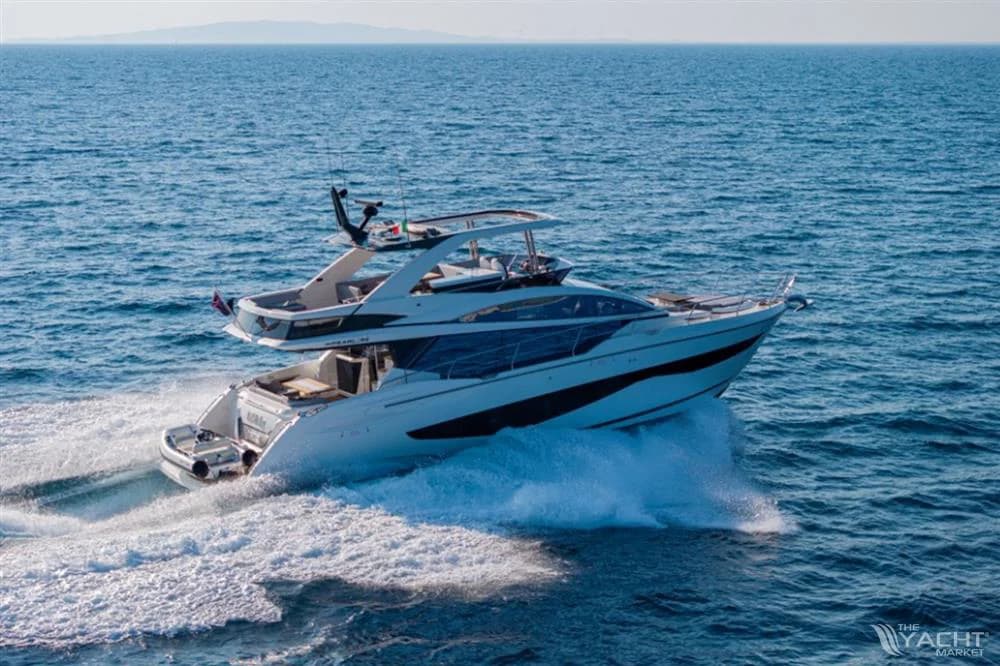 PEARL MOTOR YACHTS Pearl 62