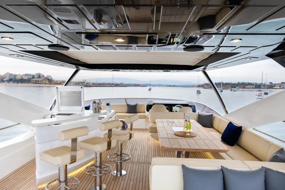 2015 Sunseeker 86 Yacht | 26m 3