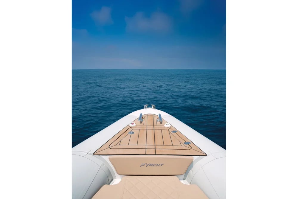 PY Yacht PY 100 2