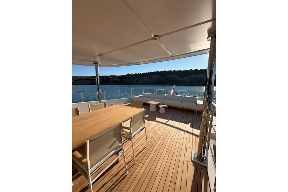 Custom Line NAVETTA 38 3