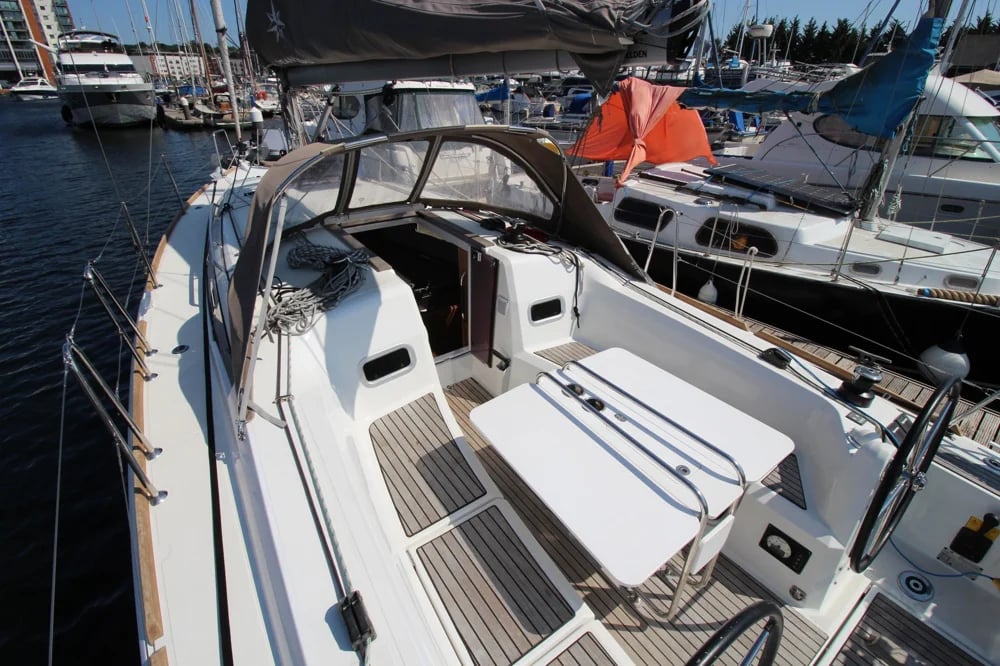 Jeanneau Sun Odyssey 349 2