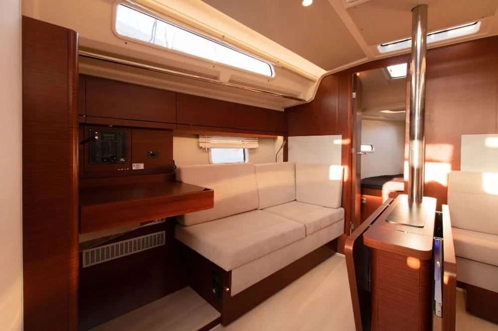 Hanse 388 2