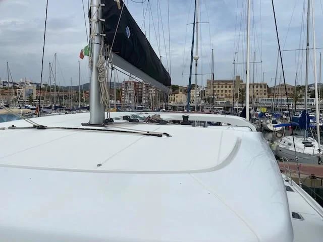 Lagoon 42 2