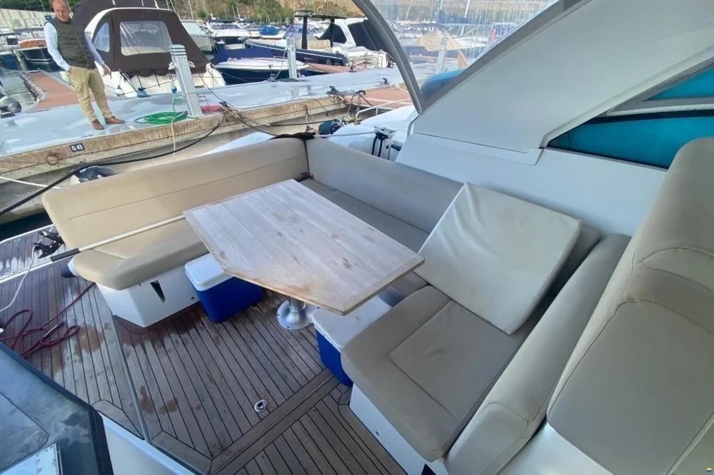 Sealine S330 4