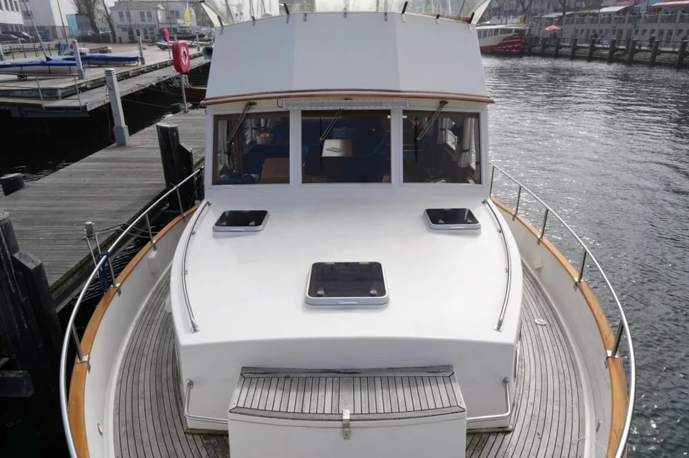 Grand Banks 46 Motor Yacht 4
