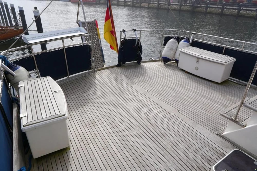 Grand Banks 46 Motor Yacht 5