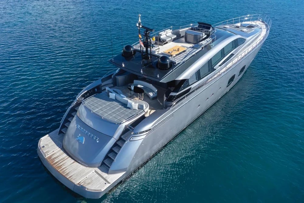 2018 Pershing 108 | 108.9 ft 2